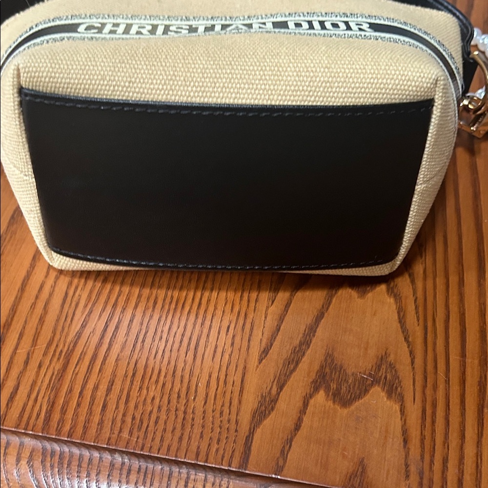 Dior Beauty Upcycle Crossbody (WITH GIFTBOX) GWP/VIP/ NOVELTY
NWT/NEW - Picture 10 of 15